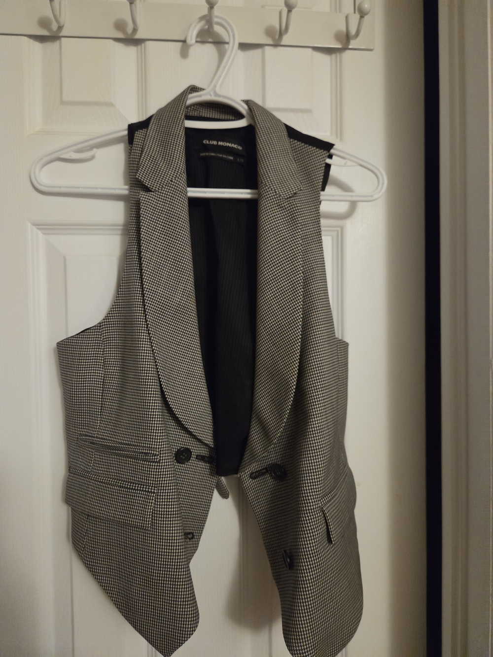 Club Monaco Black & White Houndstooth Tailored Vest